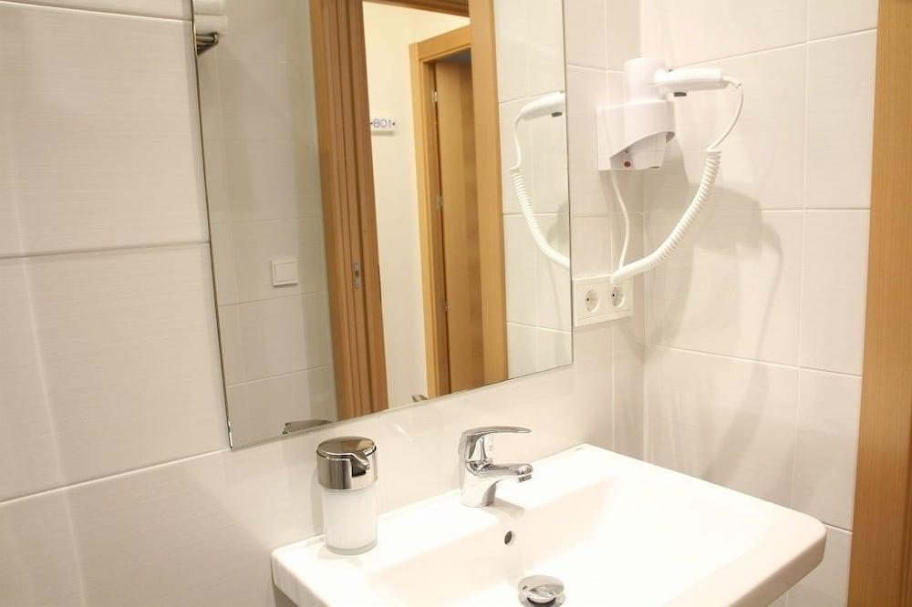 וייאדוליד Hostal Monaco מראה חיצוני תמונה