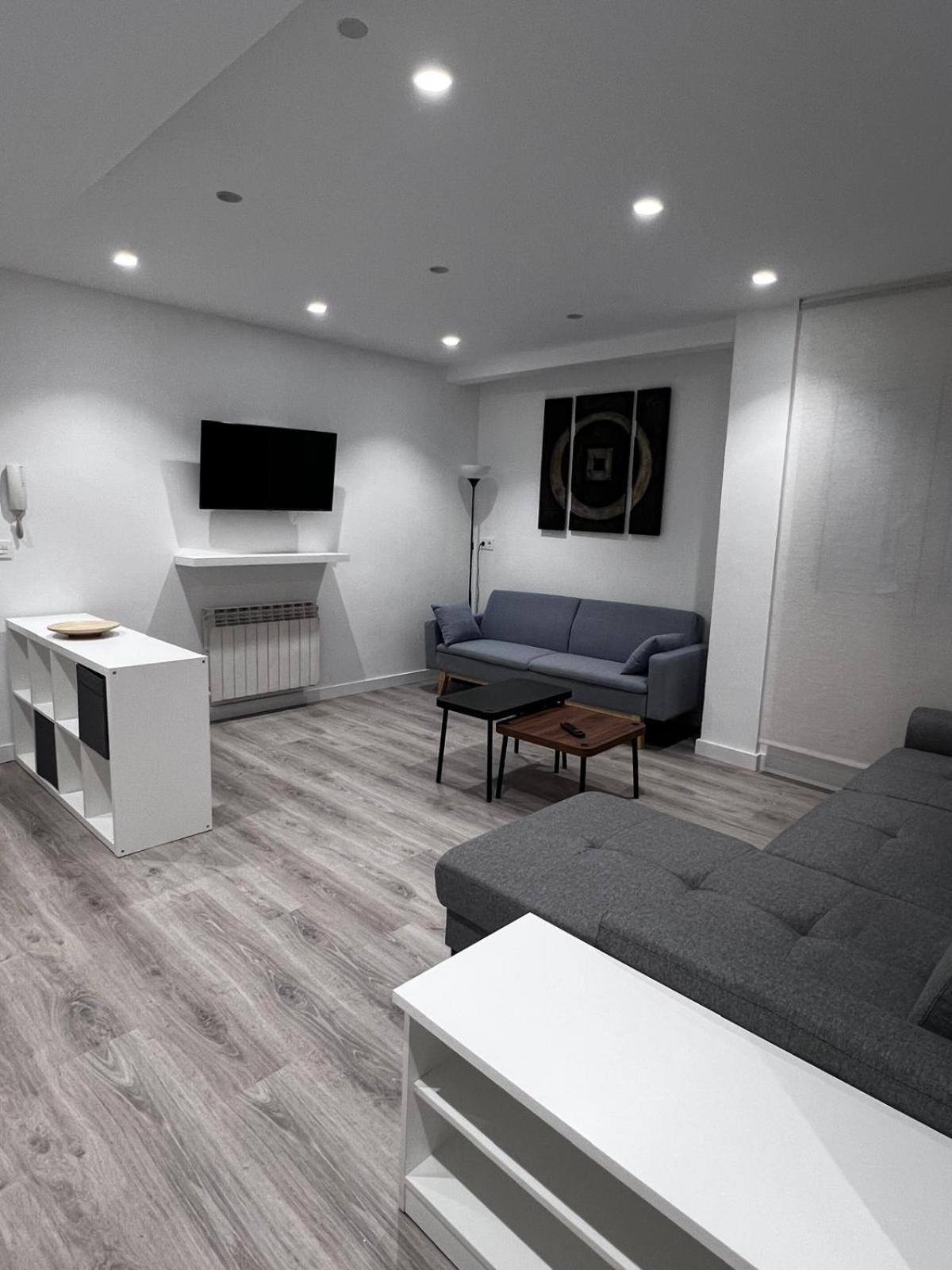 וייאדוליד Hostal Monaco מראה חיצוני תמונה