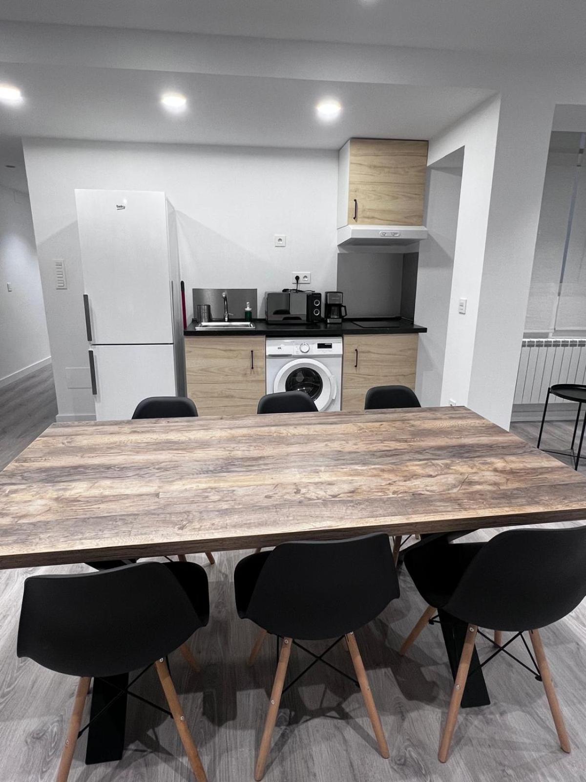 וייאדוליד Hostal Monaco מראה חיצוני תמונה